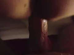 Esta mujer quería ponerse cachonda y le pidió a su marido que la follara en la cocina sexo anal trío de su restaurante privado