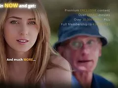 Pon tu dedo en el culo de la orgia anal xxx belleza y rasga a la perra en el culo