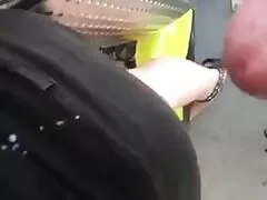 Esposa paga las petardas xxx anal deudas de su marido con sus agujeros