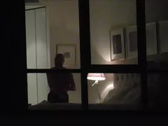 Pequeña rubia tira de un estereotipo de hombre en videos anales de mexicanas el coño de una gran polla