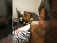 Un guapo hombre videos de sexo anal culonas de negocios que consiguió med en la cocina con su asistente