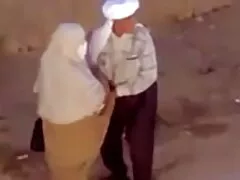En lugar de desayuno, libertino mantuvo a videos de jovencitas anal una mujer joven de mierda sosteniendo en el culo más y más